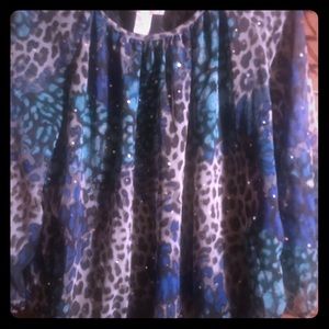 4/$12—C.D. DANIELS DRESSY TOP